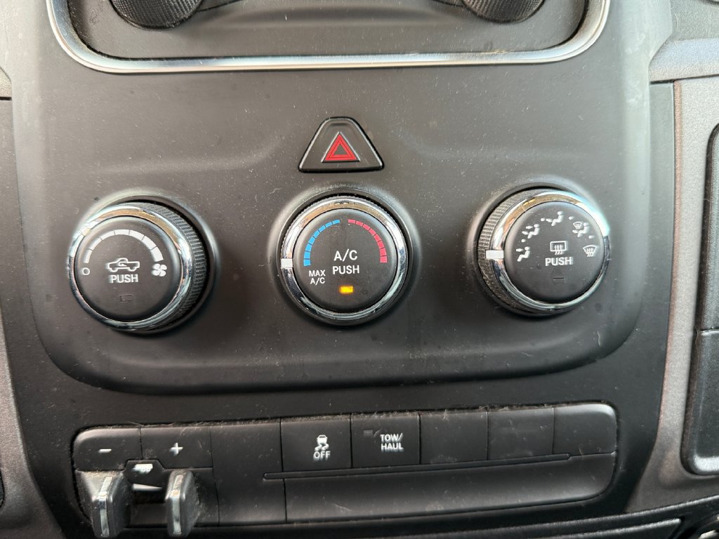 Used 2014 RAM 1500 Express AWD/4WD image 26