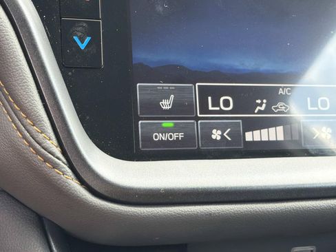 Used 2025 Subaru Outback Wilderness w/ Wilderness Package AWD/4WD image 34