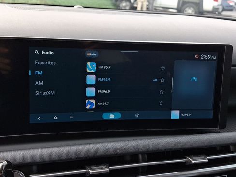 Used 2025 Hyundai Tucson SEL image 17