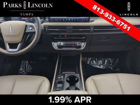 Certified 2023 Lincoln Corsair FWD w/ Equipment Group 101A image 13