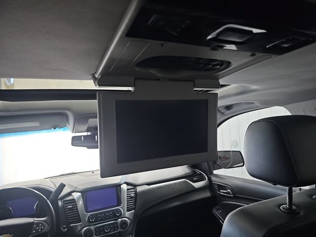 Used 2017 Chevrolet Suburban Premier AWD/4WD image 41
