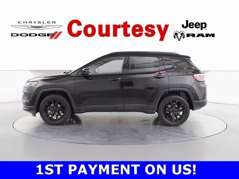 Certified 2022 Jeep Compass Altitude w/ Convenience Group image 8