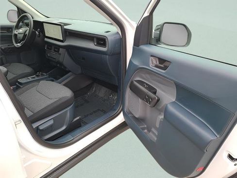 New 2025 Ford Maverick XLT w/ XLT Luxury Package image 24