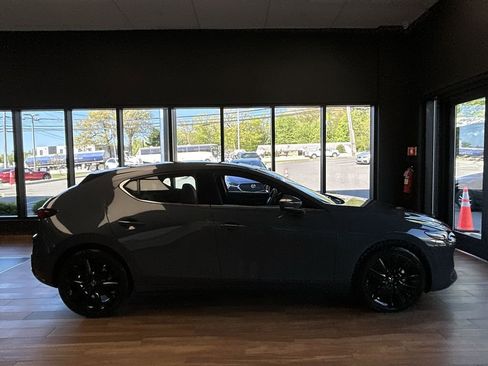 New 2026 MAZDA MAZDA3 2.5 S Hatchback w/ Premium Pkg FWD image 9