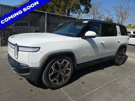 Used 2022 Rivian R1S Launch Edition Quad AWD/4WD image 1