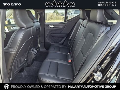 New 2026 Volvo XC40 B5 Core w/ Protection Package Premier AWD/4WD image 14