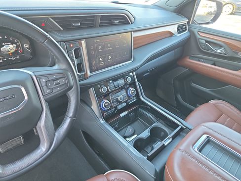 Used 2023 GMC Yukon XL Denali Ultimate image 26