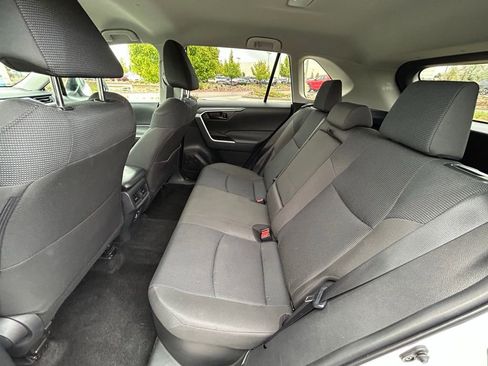 Used 2025 Toyota RAV4 LE AWD/4WD image 26