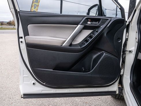 Used 2015 Subaru Forester 2.5i Limited w/ Popular Package #2 image 10