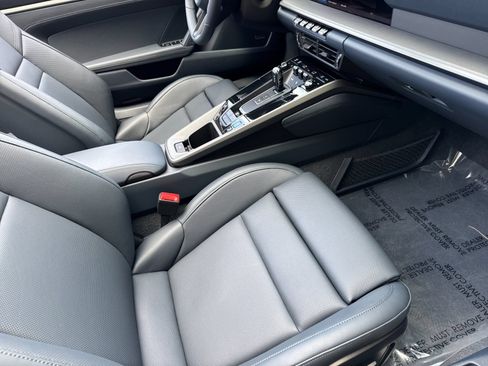 Certified 2026 Porsche 911 Carrera T RWD image 16