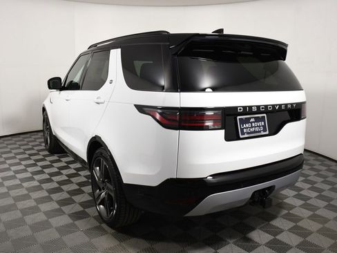 New 2026 Land Rover Discovery Limited Edition image 4