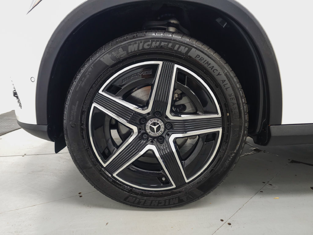 Certified 2026 Mercedes-Benz GLC 300 4MATIC image 36