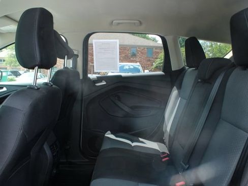 Used 2018 Ford Escape SE w/ SE Sync 3 Package FWD image 29