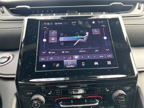 New 2025 Jeep Grand Cherokee Altitude image 52