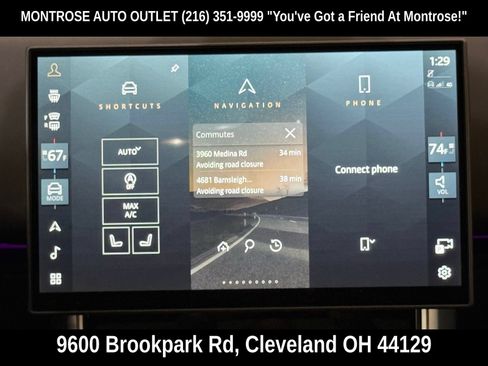 Used 2025 Land Rover Range Rover Long Wheelbase SE AWD/4WD image 24