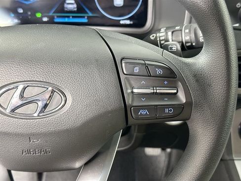 Used 2023 Hyundai Kona SE w/ Cargo Package image 22