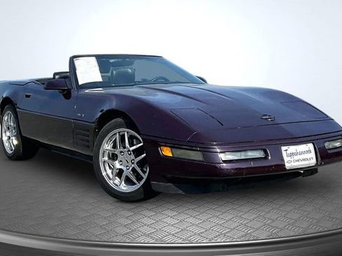 Used 1992 Chevrolet Corvette Convertible RWD image 3
