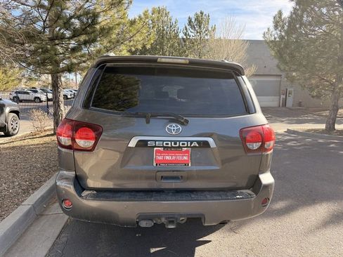 Used 2022 Toyota Sequoia SR5 image 6