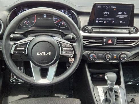 Certified 2023 Kia Forte LXS FWD image 10