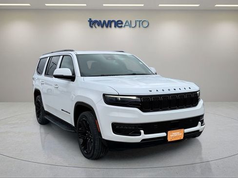 Used 2022 Jeep Wagoneer Series I image 7