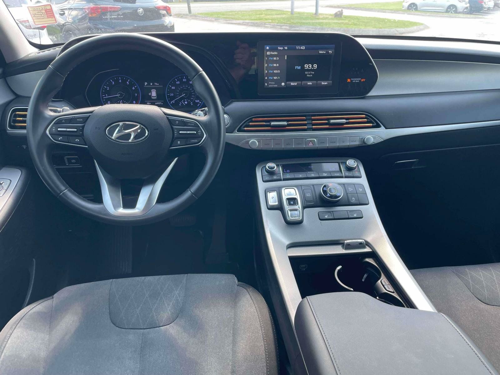 Used 2020 Hyundai Palisade SEL AWD/4WD image 16