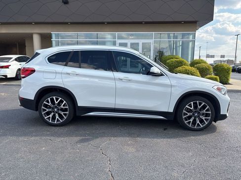 Used 2021 BMW X1 sDrive28i w/ Premium Package image 4