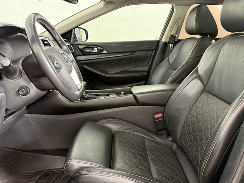 Used 2022 Nissan Maxima Platinum FWD image 17
