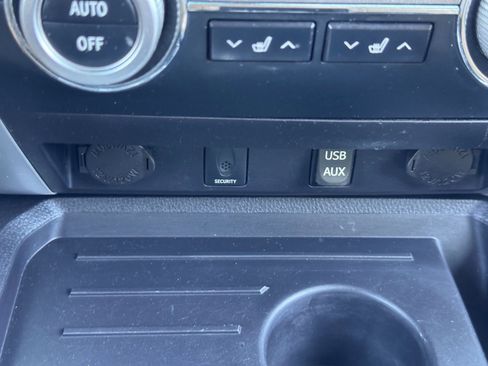 Used 2014 Toyota Tundra Limited w/ Limited Premium Package AWD/4WD image 29