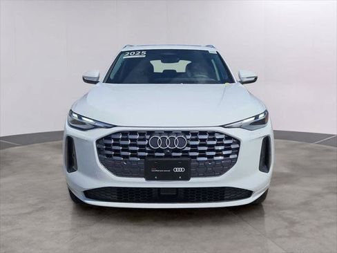 Certified 2025 Audi Q5 Premium w/ Convenience Package AWD/4WD image 11