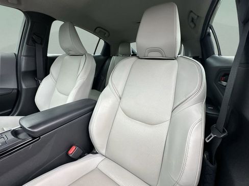 Used 2023 Toyota Prius XLE FWD image 14