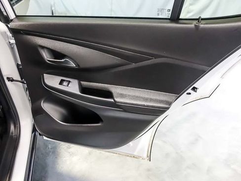 Used 2025 Buick Envista Sport Touring w/ Convenience I Package FWD image 30