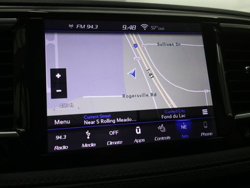 Used 2019 Chrysler Pacifica Limited w/ Tire & Wheel Group image 12