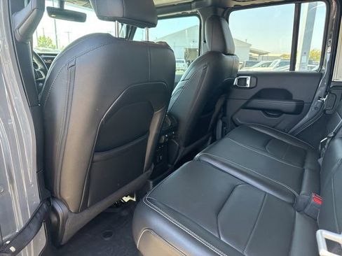 Used 2023 Jeep Wrangler Unlimited Sahara w/ Cold Weather Group AWD/4WD image 15