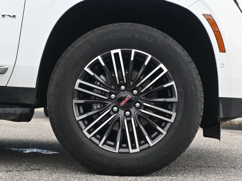 Used 2025 GMC Yukon Elevation w/ Technology Package image 24