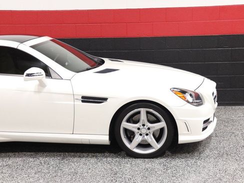 Used 2014 Mercedes-Benz SLK 250 image 8