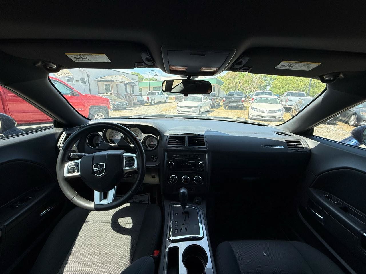 Used 2014 Dodge Challenger SXT RWD image 21