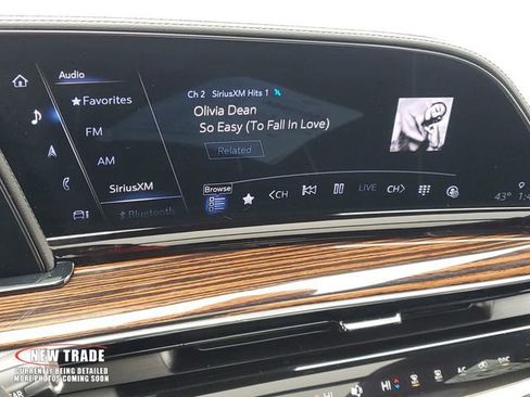 Certified 2023 Cadillac Escalade ESV Premium Luxury w/ LPO, Radiant Package AWD/4WD image 20