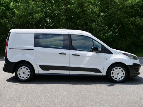Used 2015 Ford Transit Connect XL FWD image 40