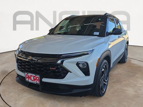 Used 2024 Chevrolet TrailBlazer RS w/ Convenience Package FWD image 4