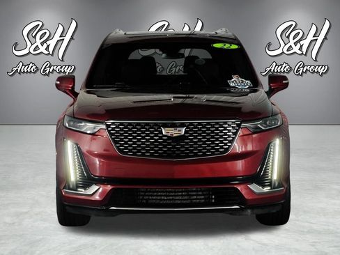 Used 2022 Cadillac XT6 Premium Luxury w/ LPO, Floor Liner Package AWD/4WD image 23