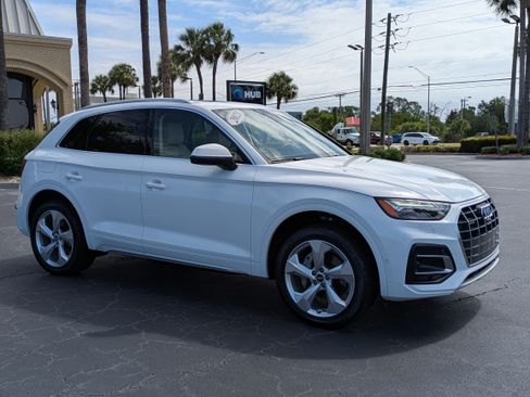 Used 2021 Audi Q5 Prestige AWD/4WD image 7