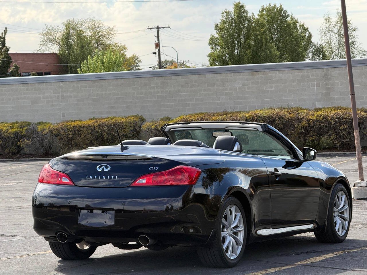 Used 2013 INFINITI G37 Convertible w/ Premium Pkg RWD image 12