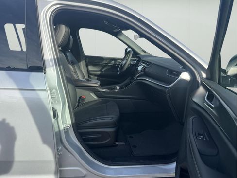 New 2025 Jeep Grand Cherokee L Altitude image 42