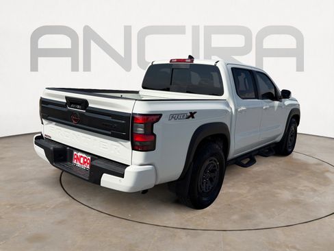 Used 2025 Nissan Frontier Pro-X image 12