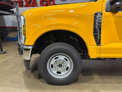 Used 2025 Ford F250 XLT w/ 360-Degree Camera Package image 61