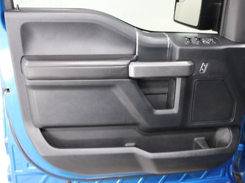 Used 2019 Ford F150 XLT w/ Equipment Group 302A Luxury AWD/4WD image 26