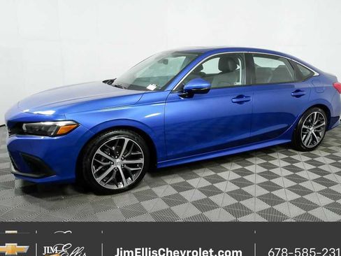 Used 2024 Honda Civic Touring image 2