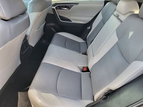 Used 2019 Toyota RAV4 XLE Premium image 13