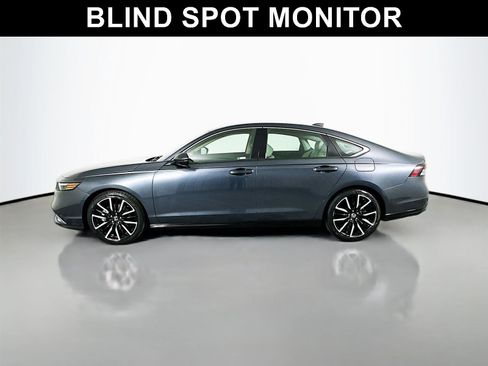 Used 2023 Honda Accord Touring image 8