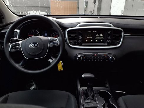 Used 2019 Kia Sorento LX image 19